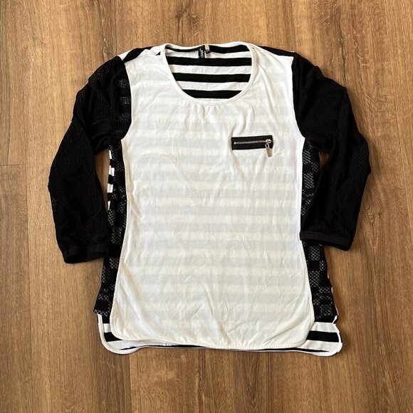 Ravel Black & White Sheer Sleeve Stripe Back Top Sz M - Picture 4 of 12